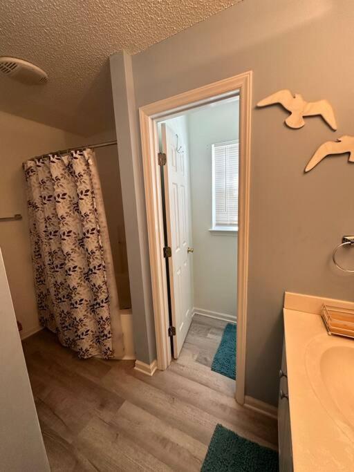 Adorable 3Br/2Ba W/ Garage 2Min Walk Ecu Health Villa Greenville Exterior photo
